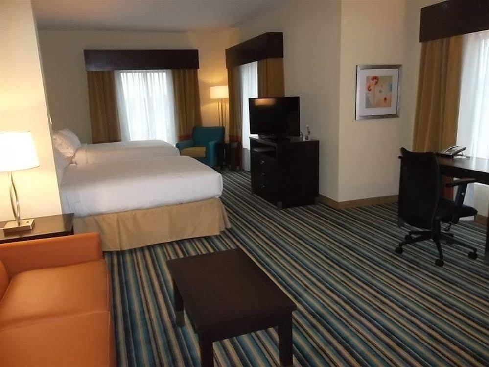 Holiday Express & Orlando East-ucf Area By Ihg Hotel 2*